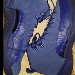 Jordan retro royal blue 12